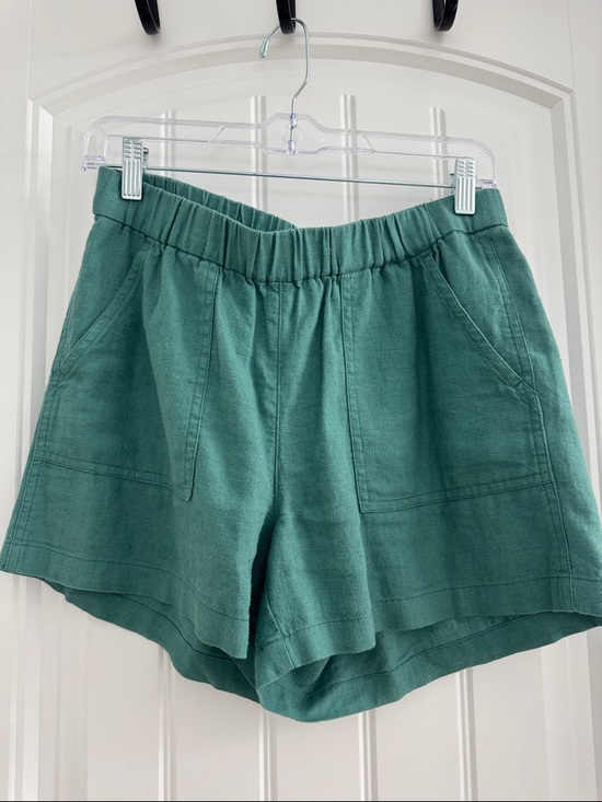 J. Crew Pants - Women's J Crew Green Elastic-Waist Casual Shorts